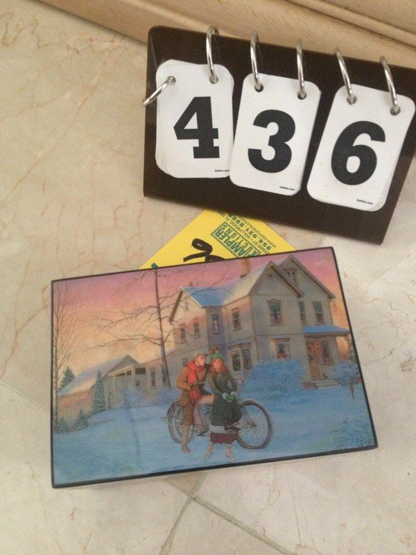 HARLEY DAVIDSON HOLIDAY MEMORIES LIMITED EDITION MUSIC: HARLEY DAVIDSON HOLIDAY MEMORIES LIMITED EDITION MUSIC BOX - PLAYS ''ON THE STREET WHERE YOU LIVE'' - NUMBERED 2796/5000