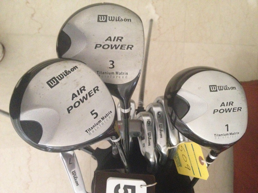 COMPLETE SET WILSON ''AIR POWER'' STEEL SHAFT GOLF: COMPLETE SET WILSON ''AIR POWER'' STEEL SHAFT GOLF CLUBS WITH BAG - DRIVER / PUTTER / 3 WOOD / 5 WOOD / 3-PW