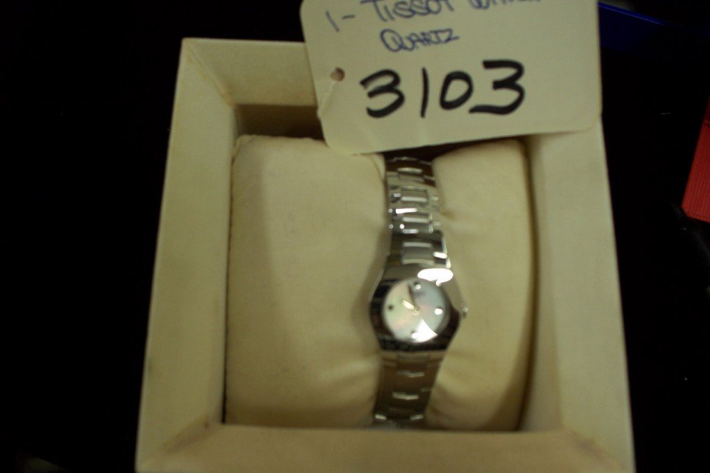 WATCH - TISSOT - LADIES - STAINLESS STEEL (NEW IN BOX): WATCH - TISSOT - LADIES - STAINLESS STEEL (NEW IN BOX)