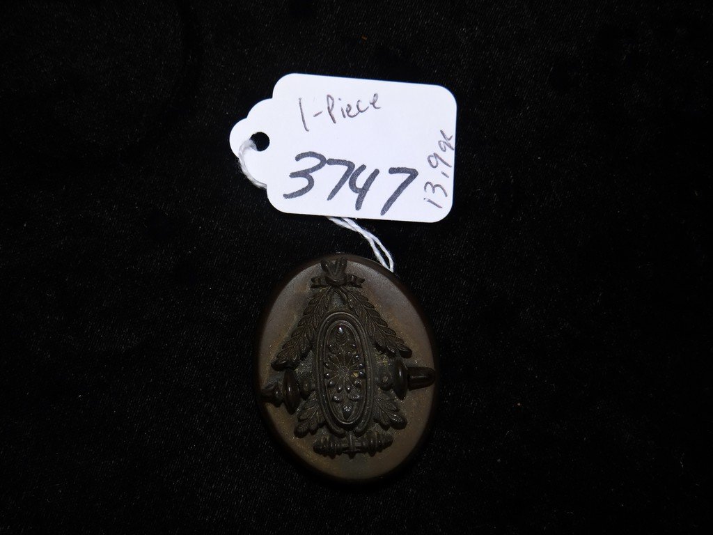 WOODEN LOCKET: WOODEN LOCKET