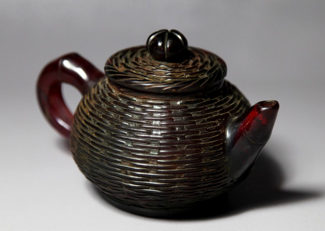 AMBER TEAPOT: H: 2.75"