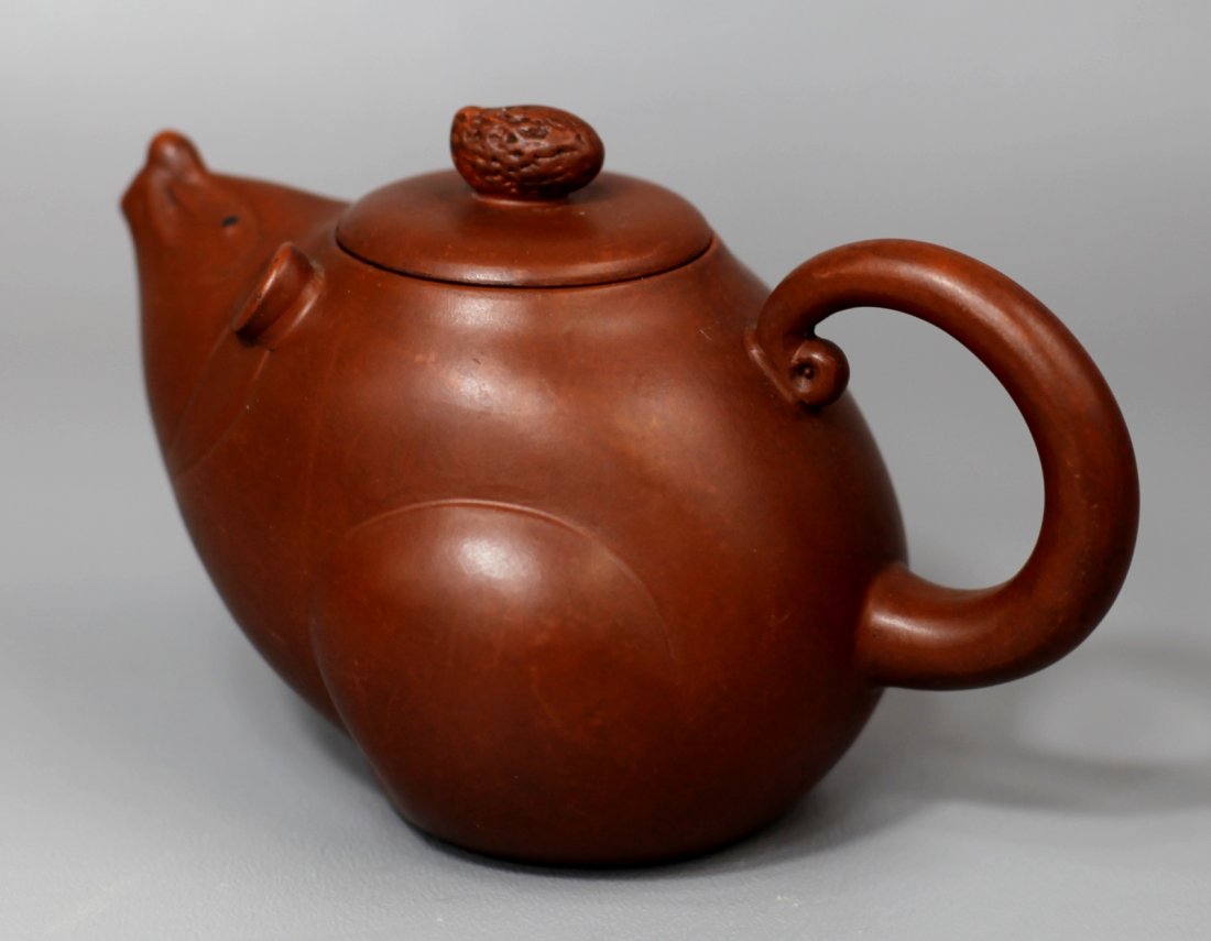 ZISHA TEAPOT: H: 3.5"