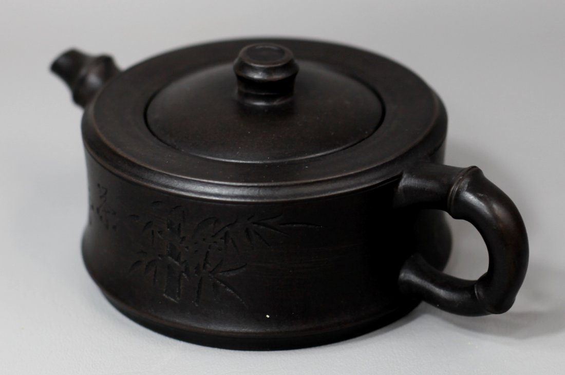 ZISHA TEAPOT: H: 3"
