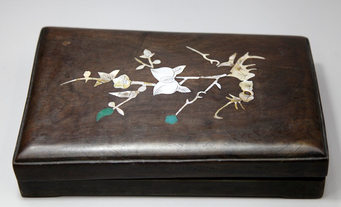 INKSTONE IN WOOD BOX: L: 9, W: 5.5