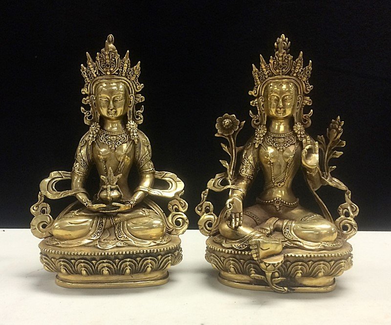 PAIR OF BRONZE BUDDHIST STATUES: Early 20th Century. H: 8.25"