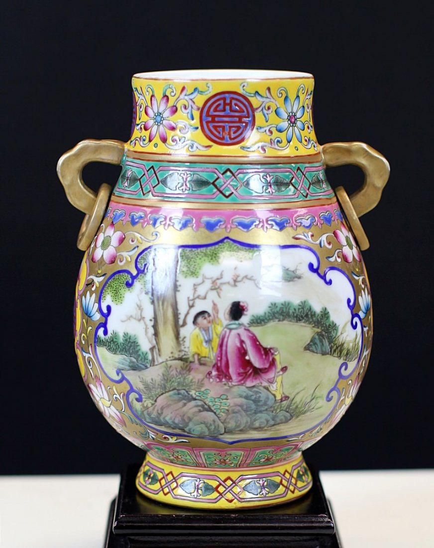 ENAMEL PAINTED PORCELAIN ZUN