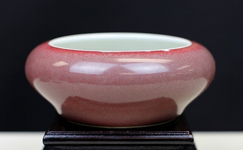 PEACHBLOOM GLAZED PORCELAIN BRUSH WASHER: 18th Century. D: 5.5", H: 2.5"