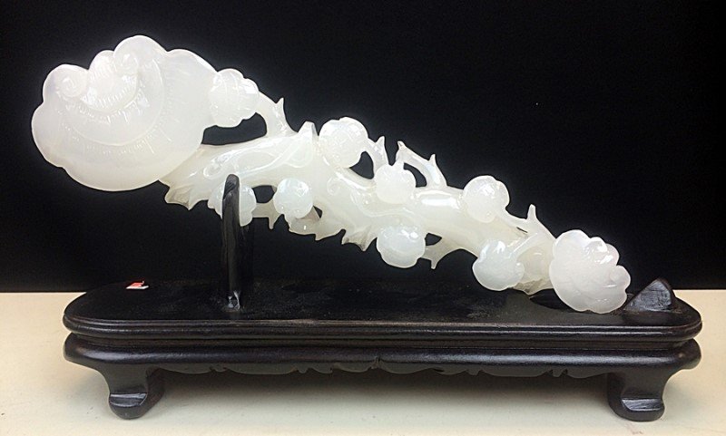 AFGHANSTAN JADE RU-YI SCEPTER: Lengh: 13.5 inch