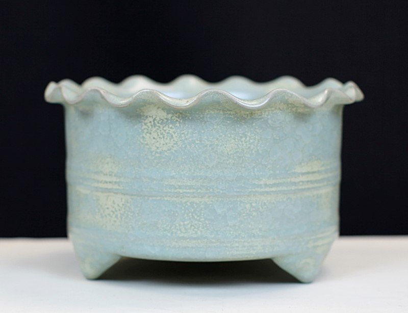CELADON GLAZED PORCELAIN WRITING-BRUSH WASHER: Song Dynasty. D: 8.5", H: 5"
