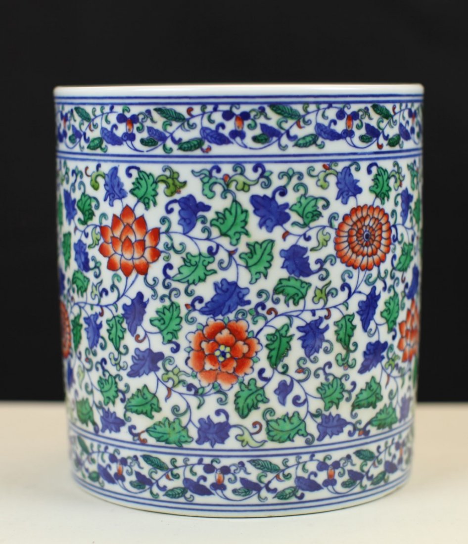 DOU-CAI GLAZED PORCELAIN BRUSH HOLDER: Diameter: 6.25 inch, Height: 6.75 inch