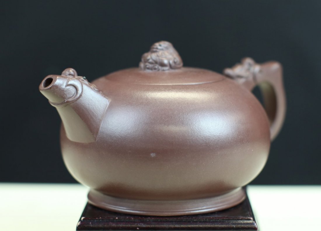 ZISHA POTTERY TEAPOT: Late 19th Century. Diameter: 4.75 inch, Height: 3.75 inch