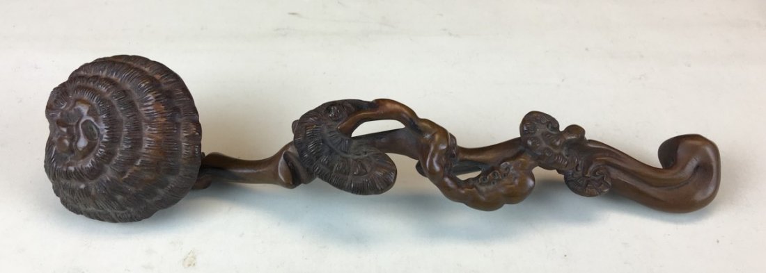 BOXWOOD RUYI SCEPTER: Late 19th Century. Length: 13.5 inch