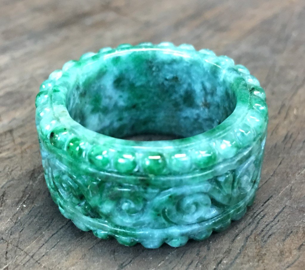 JADEITE RING, CLASS A: Interior Diameter: 7/8 inch