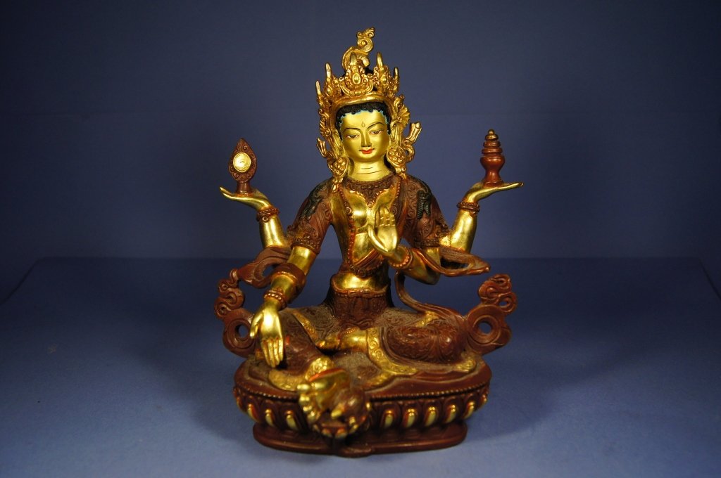 Tibetan antique bronze Buddha;Gilt & painted: Tibetan antique bronze Buddha;Gilt & painted ; markd ; H: 21.5 cm