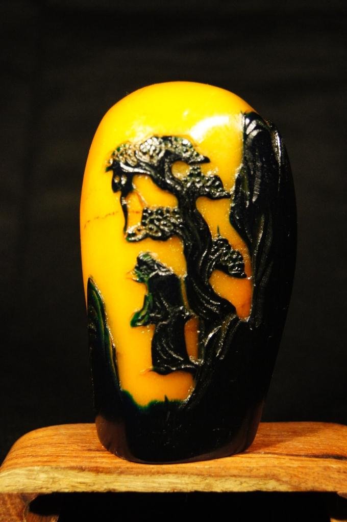 Chinese antique Crow skin Shoushan Boulder: Chinese antique Crow skin Shoushan Boulder ; H: 11 cm