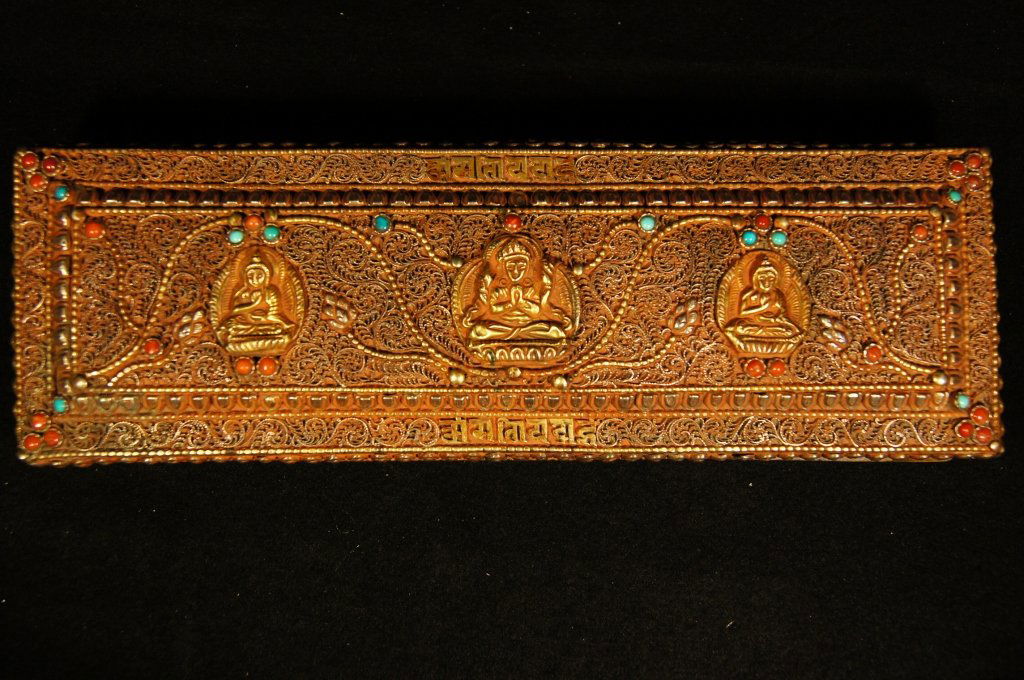 Tibetan antique Bronze Prayer`s box: Tibetan antique Bronze Prayer`s box ; Coral and turquoise beads deco ; L: 8 cm , W: 24 cm