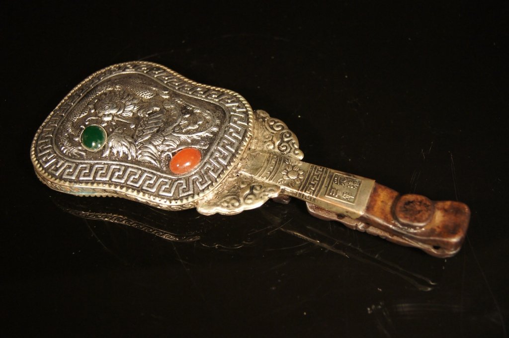 Chinese antique Silver-Copper Mirror: Chinese antique Silver-Copper Mirror ; Jade and Amber beads ; wooden dragon handle ; L: 23 cm