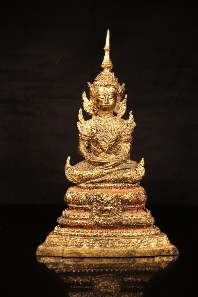 Tibetan antique Gilt Bronze Buddha statue: Tibetan antique Gilt Bronze Buddha statue ; H: 20 cm