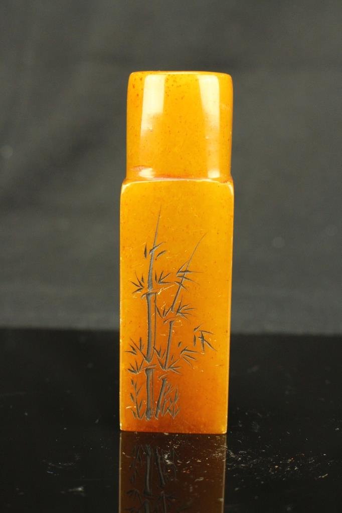 Chinese antique Shoushan stone seal (1 of 5)