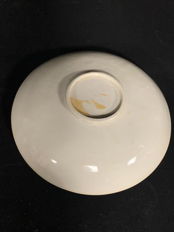 White Glazed Porcelain Plate (1 of 2)
