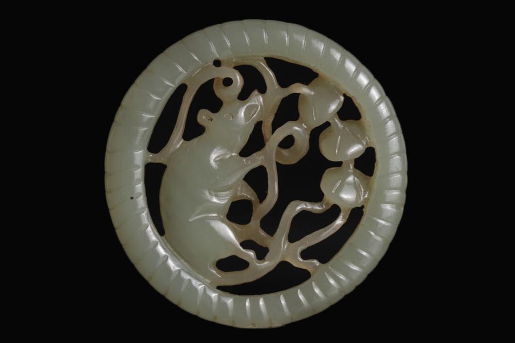 Old Jade Carving (1 of 3)