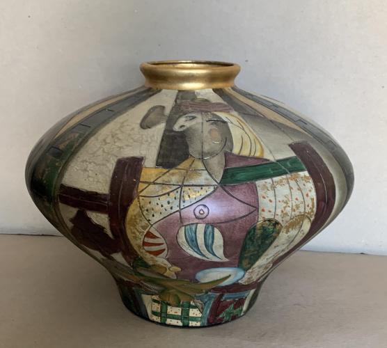 A Beautiful Jar: Size: H 15", D19"