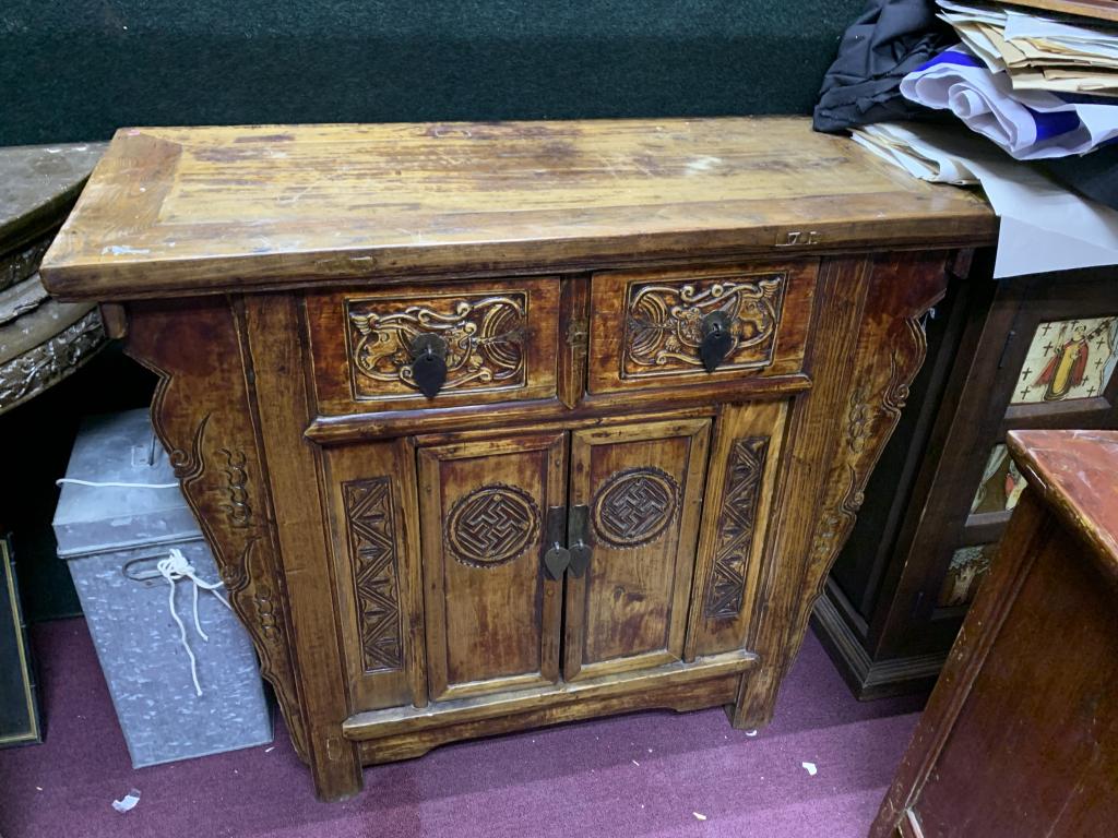 Chinese Wood Carved Cabinet: Size: H 33-1/2" x L 40" x W 19"