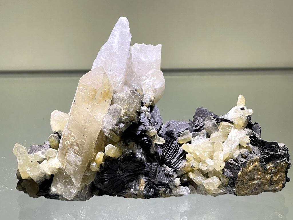Quartz And Hematite: Quartz And Hematite