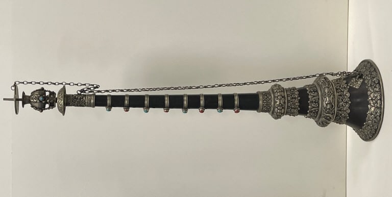 A Qing Dynasty Gem-stone Inlaid Silver Tibet Horn (1 of 4)