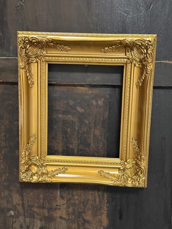 8x10 Wood Frame: 8x10 Wood Frame