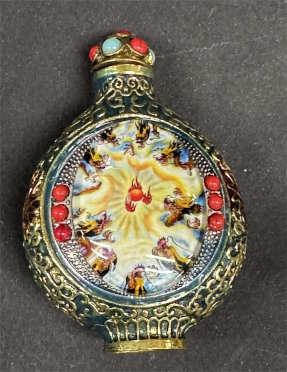 Chinese Cloisonne Snuff Bottle: Chinese Cloisonne Snuff Bottle