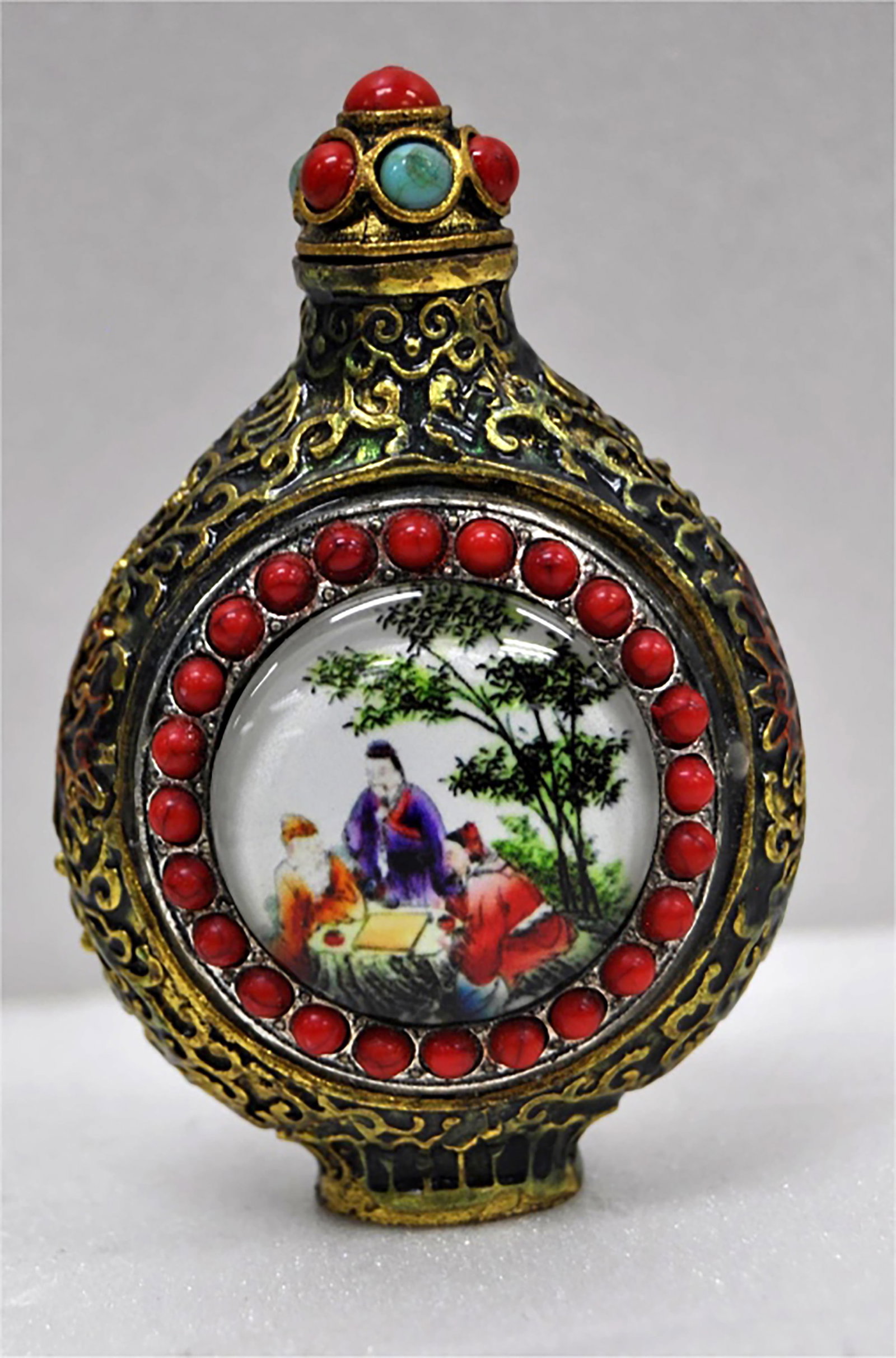 bronze snuff bottle: bronze snuff bottle