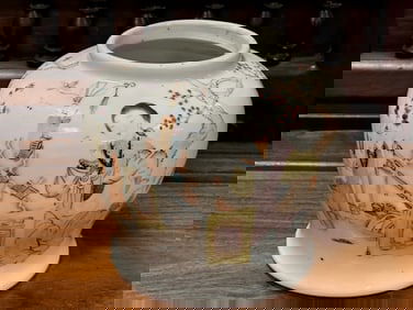 Antique Chiese Porcelain Vase