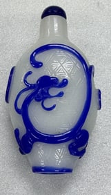 blue and white porcelain snuff bottle