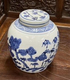 Chinese Blue and White Porcelain Jar