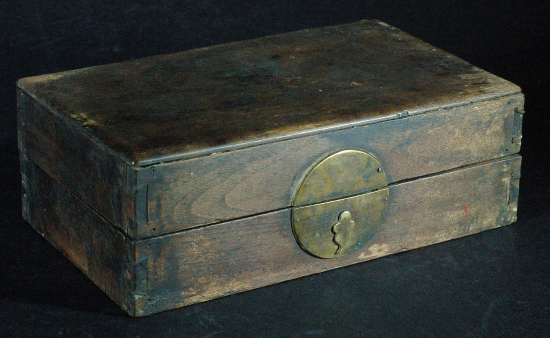 Old Chinese Abacus Box: Size:5" x 9" x 3 1/2" Starting Bid: 75