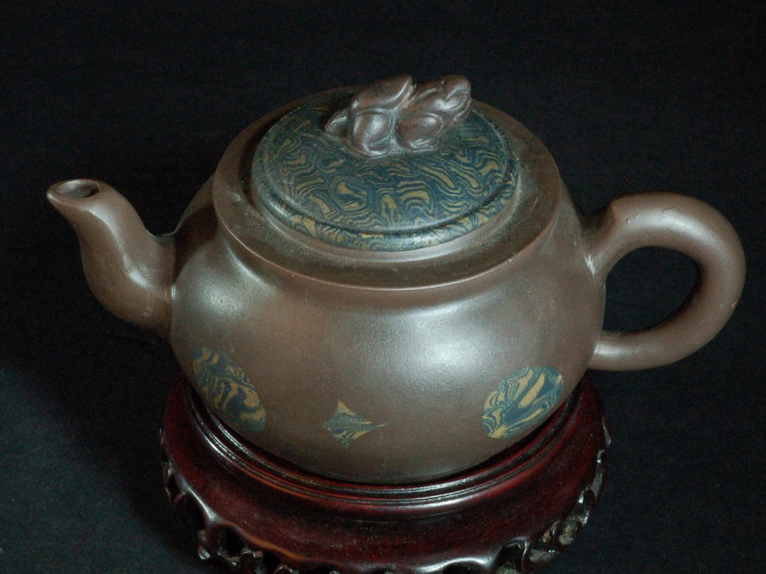 Chinese Yixing Teapot: Starting Bid: 10