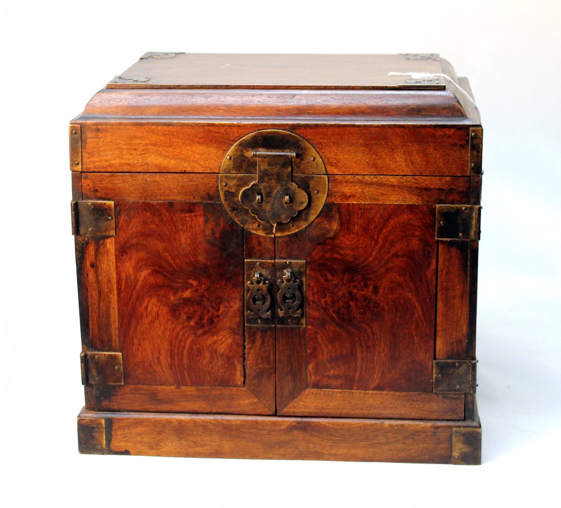 Old Huang Huali Dresser Box: Size:W:10, H:13", L:14" Starting Bid: 150