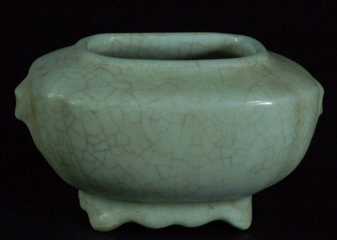 Old Crackle Glazed Celadon Brush Washer: Size:L:4", W:3" Starting Bid: 20