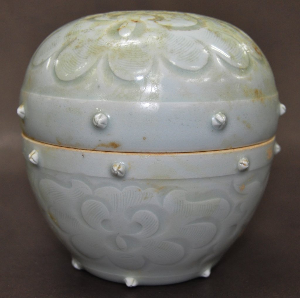 Chinese Celadon Glazed Lidded Jar (1 of 4)