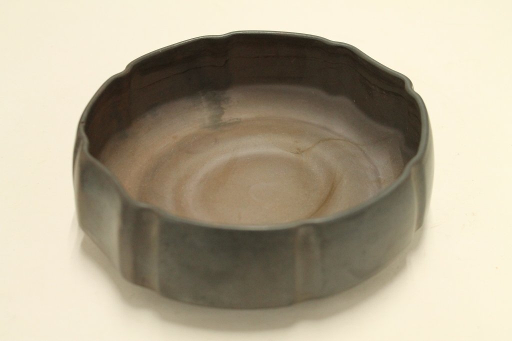 Chinese Pottery Incense Burner: Size: 6" dia