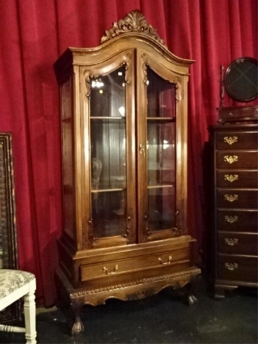 CHIPPENDALE STYLE WOOD CABINET, 2 GLASS DOORS (1 of 8)