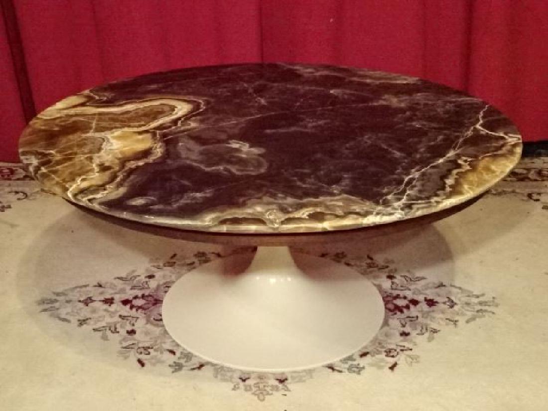 AGATE TOP ROUND EERO SAARINEN COFFEE TABLE, WHITE TULIP (1 of 8)