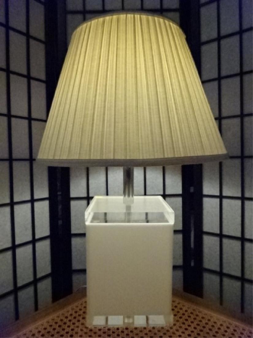 VINTAGE ACRYLIC TABLE LAMP, SQUARE WHITE AND CLEAR (1 of 6)