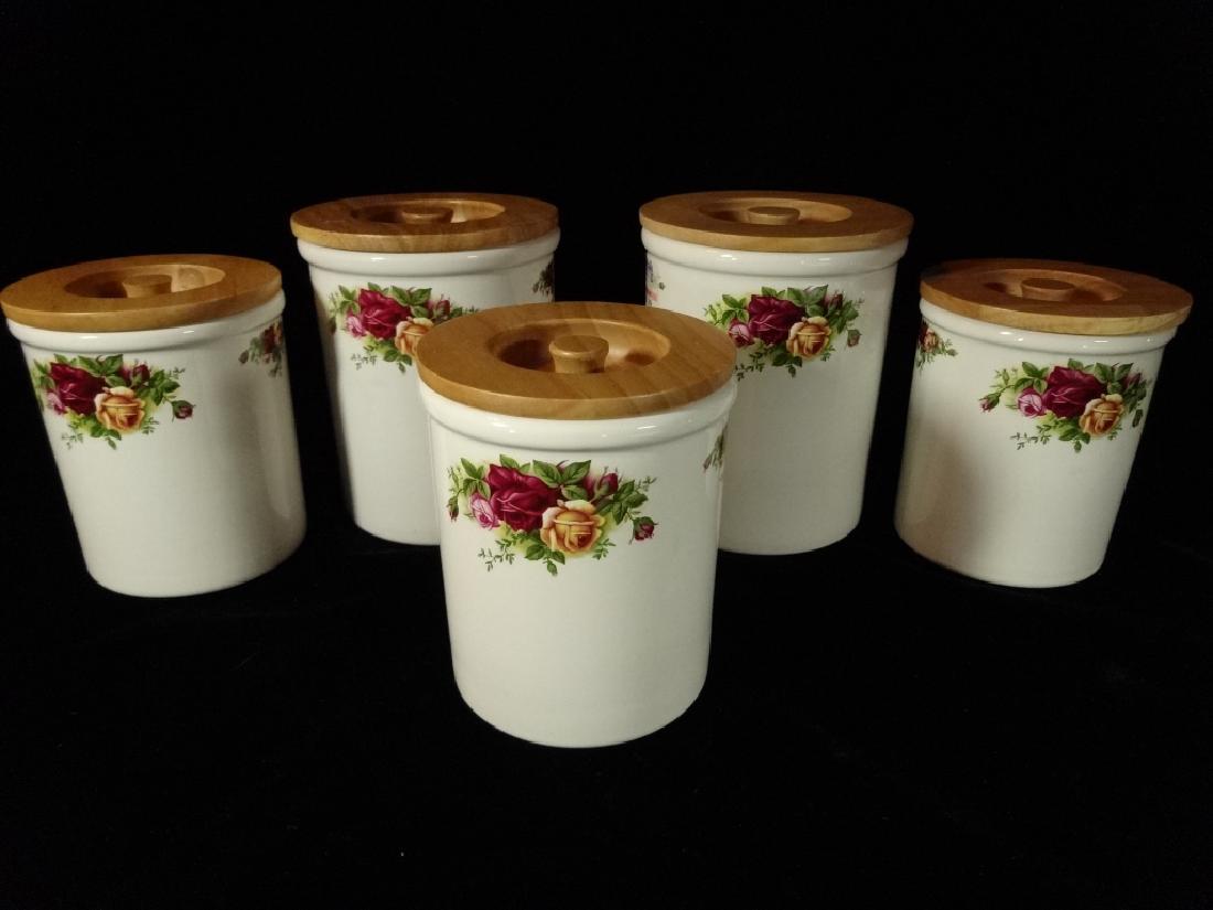 5 CLOVERLEAF ENGLAND POTTERY CANISTERS, WITH WOOD LIDS, (1 of 6)