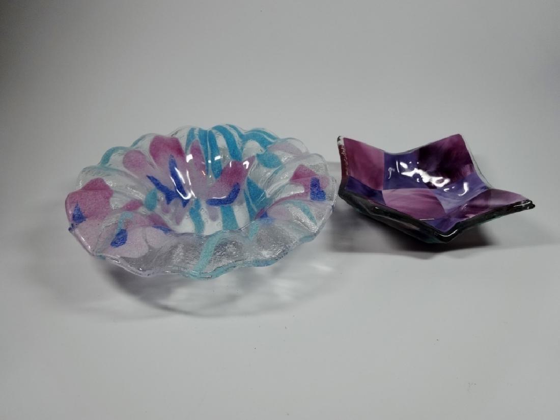 2 PC ART GLASS BOWLS, ROUND APPROX 6.75" DIAMETER, (1 of 7)