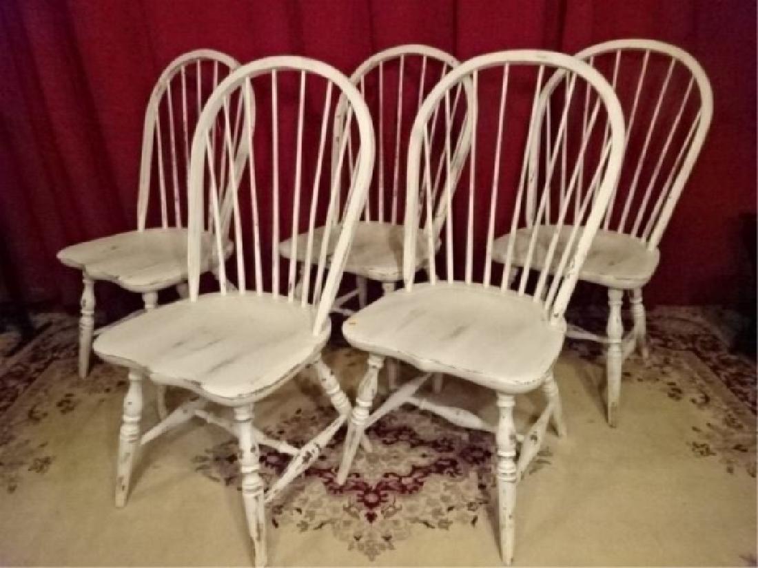 5 WINDSOR CHAIRS, WHITE PAINTED WOOD, LIGHTLY: 5 WINDSOR CHAIRS, WHITE PAINTED WOOD, LIGHTLY DISTRESSED, FORMED SEAT, NEW NEVER USED, VERY GOOD CONDITION, 39.5"H X 21"W X 18"D, SKU155 P50
