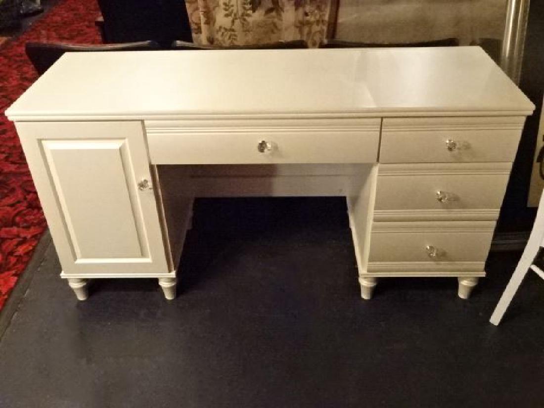 WHITE KNEEHOLE DESK WITH CRYSTAL HANDLES, 4 DRAWERS (1 of 6)