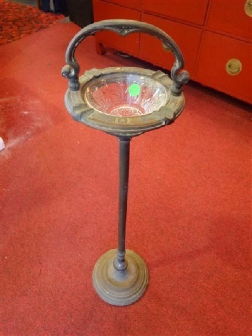 VINTAGE GLASS AND METAL ASHTRAY ON STAND, VERY GOOD: VINTAGE GLASS AND METAL ASHTRAY ON STAND, VERY GOOD CONDITION, APPROX 32" X 7", SKU318.10