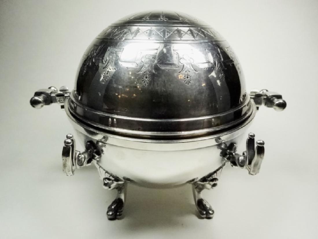 REED AND BARTON ROUND COVERED BUTTER DISH WITH LID,: REED AND BARTON ROUND COVERED BUTTER DISH WITH LID, PLATED, APPROX 6" X 8"